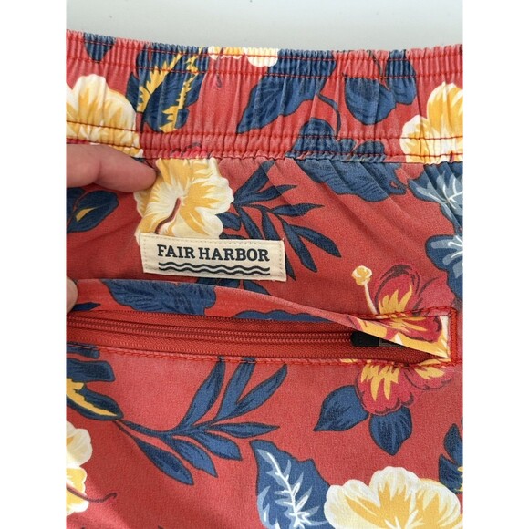 Fair‎ Harbor The Bungalow Water Repellent Swim Trunks Red Tropical Size XXL NWT - Picture 12 of 13